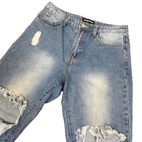 MOMOKROM Women's Distressed Frayed Cropped Jeans Medium Wash Size 8 - Picture 2 of 9